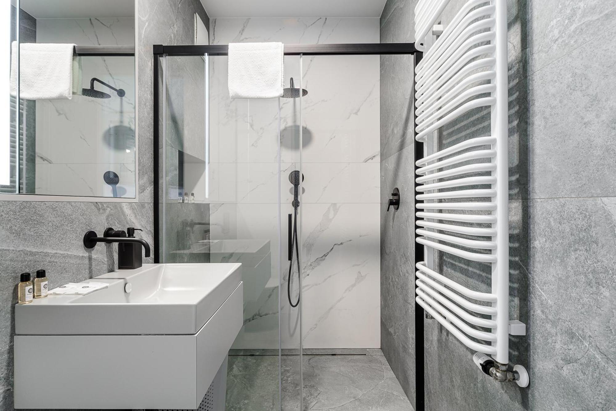 Luxury Apartments Mennica Residence With Parking Warschau Exterior foto