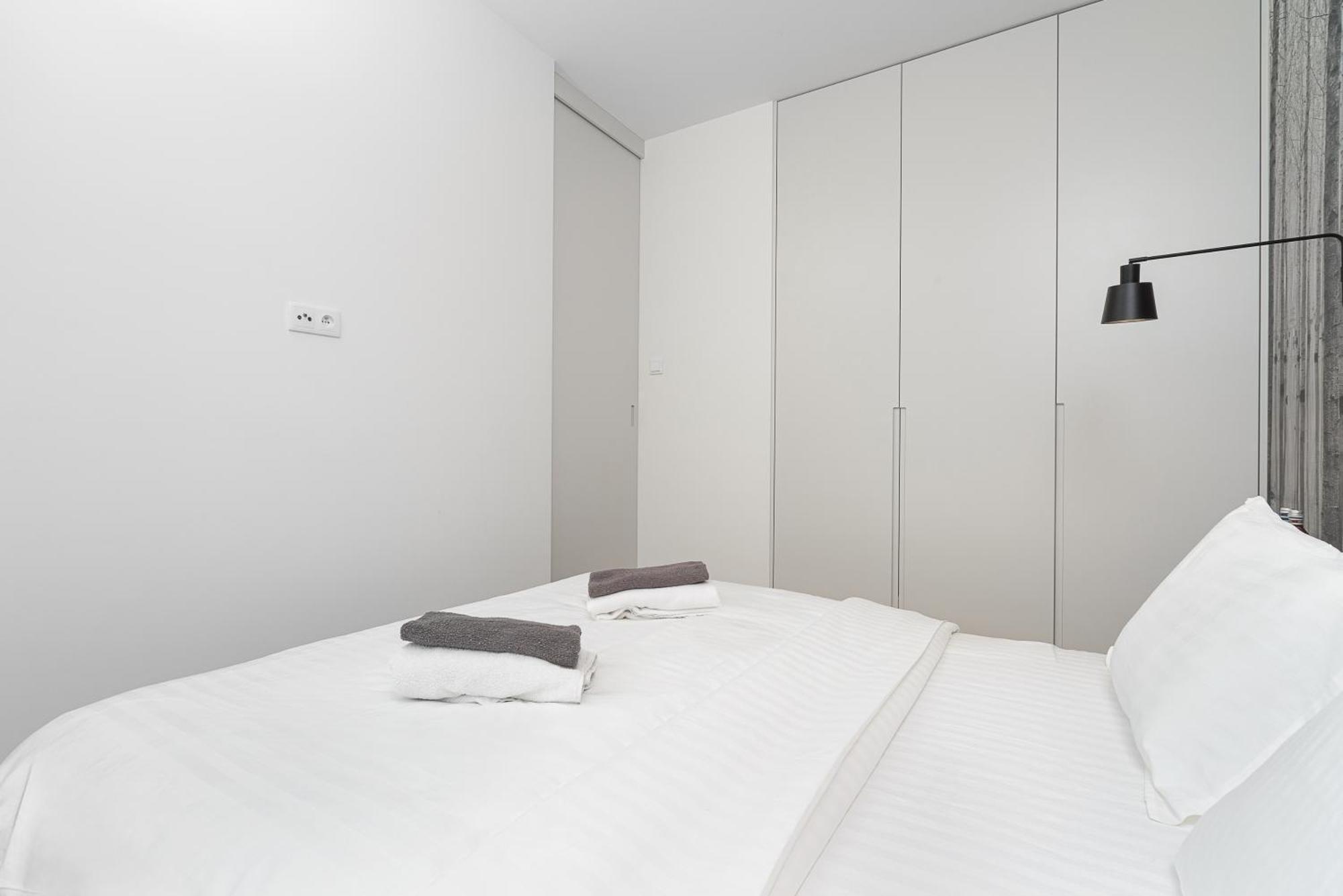 Luxury Apartments Mennica Residence With Parking Warschau Exterior foto